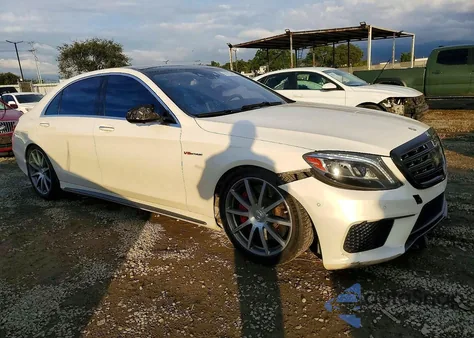 2015 Mercedes-Benz S 63 Amg z USA, uszkodzony, nr VIN WDDUG7JB2FA094493